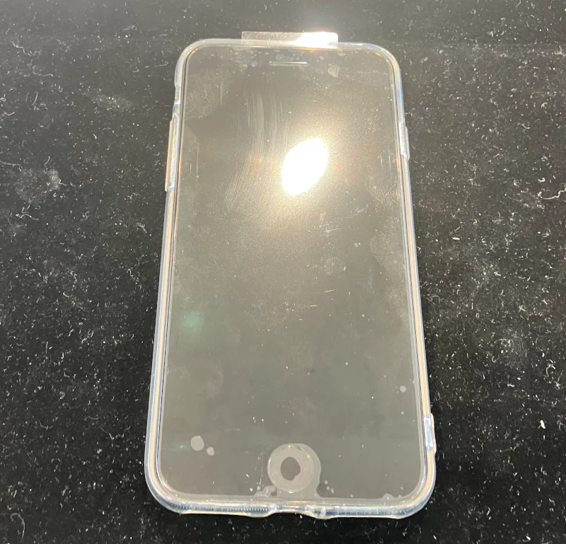 修理後のiPhone SE2