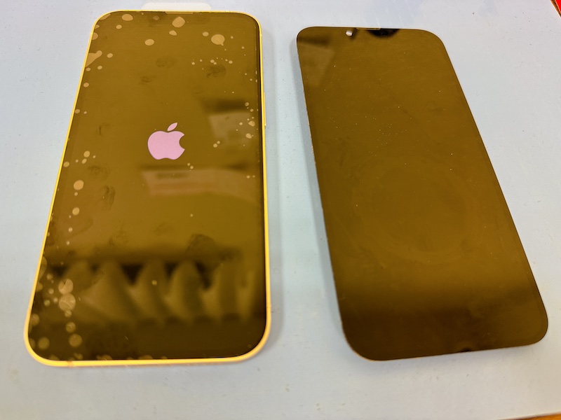 iPhone13　液晶不良　浦安