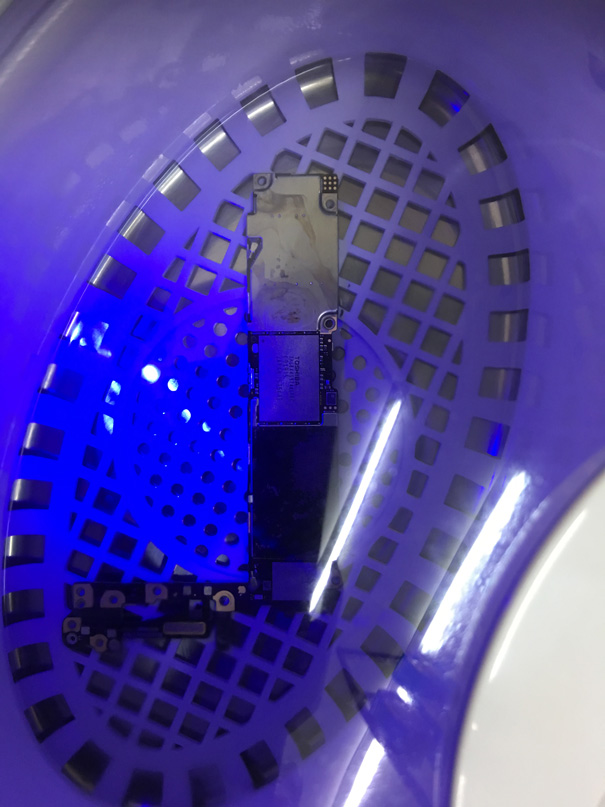 iPhoneの水没修理