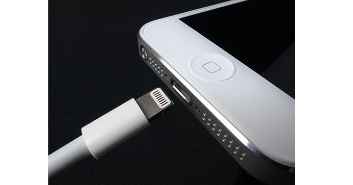iPhoneの充電不可トラブル解決！？