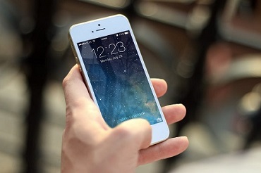 iPhoneの通信制限の確認方法