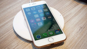 iOS11.2でワイヤレス充電の高速化！更に来年にはPi規格の誕生も？
