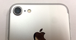 iPhone7 リアカメラカバー修理レポート