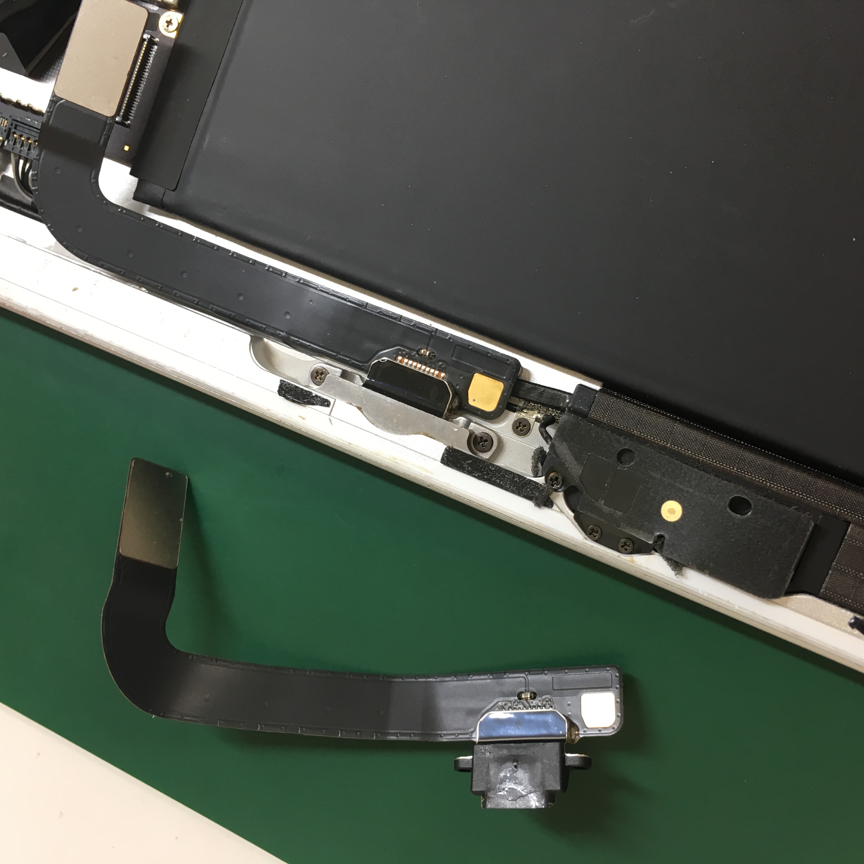 iPhoneやiPadの充電ができないトラブル