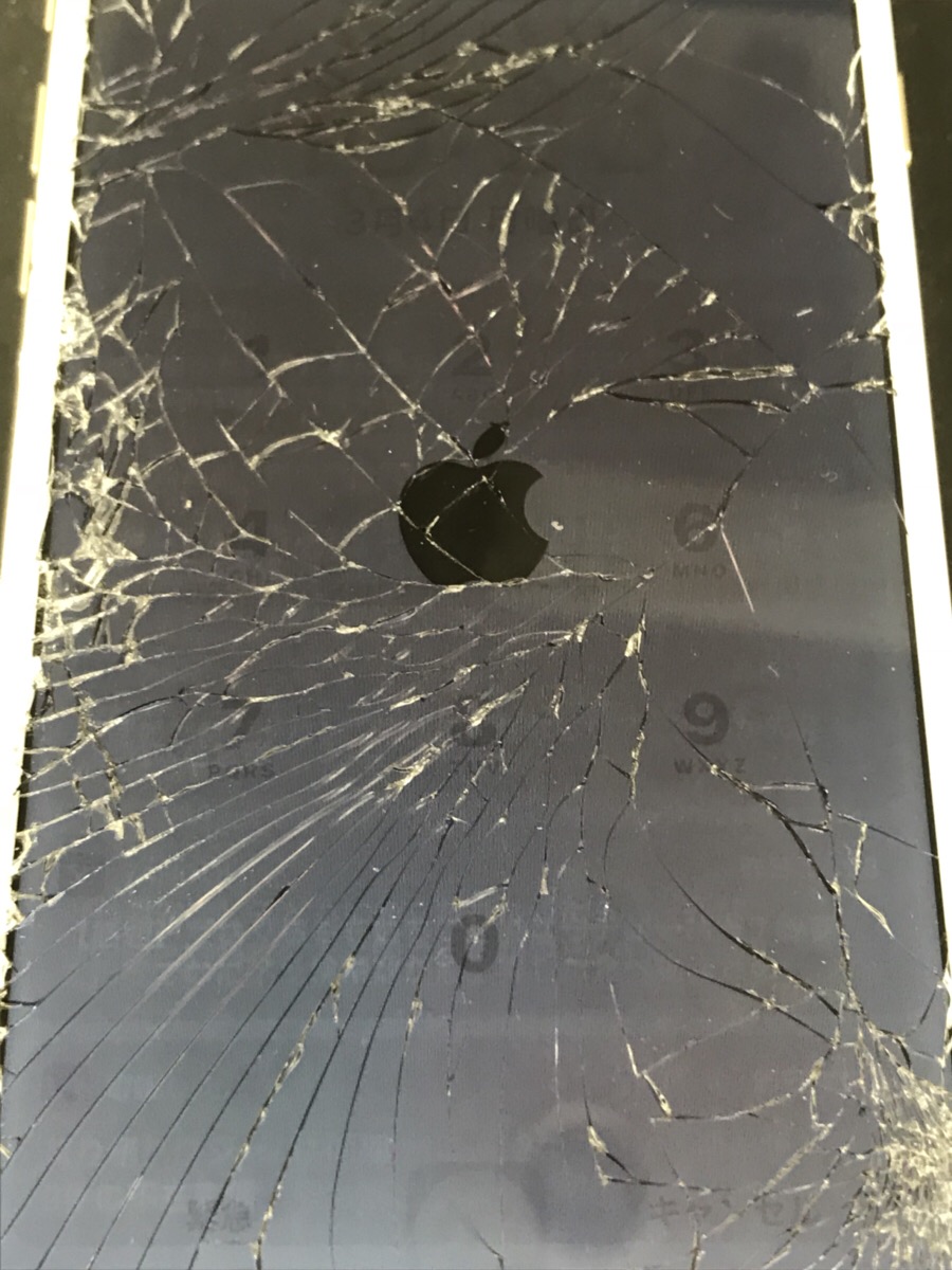 iPhone7Plus　画面交換を15分で！！