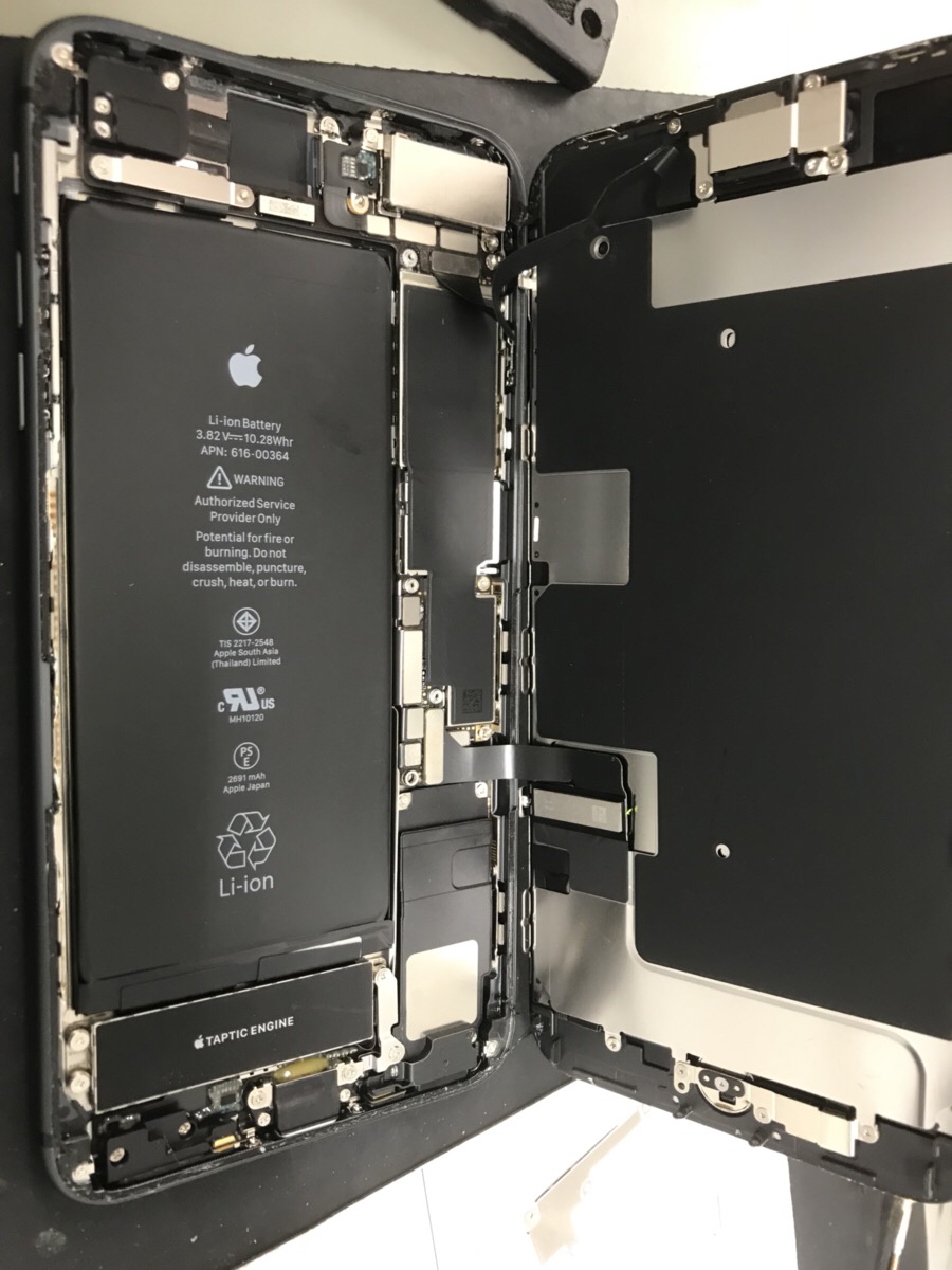 iPhone8Plusを修理しちゃいました！