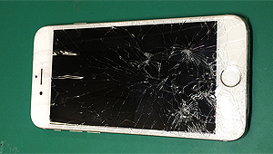 iPhone6の画面とバッテリー交換修理