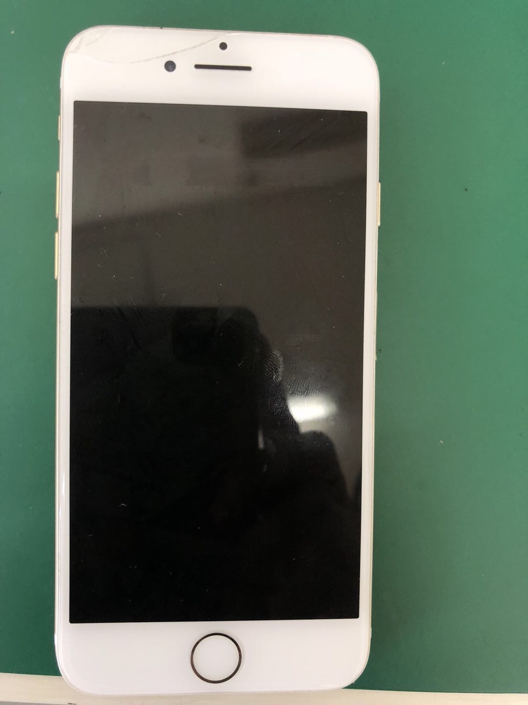 iPhone7 フロントパネル交換
