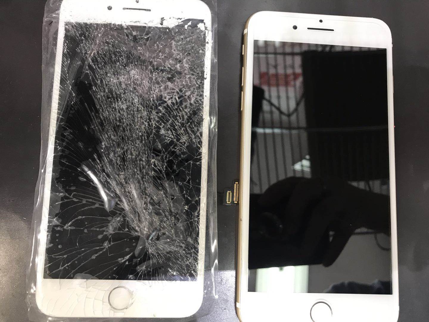 iPhone7plusのパネル割れ交換