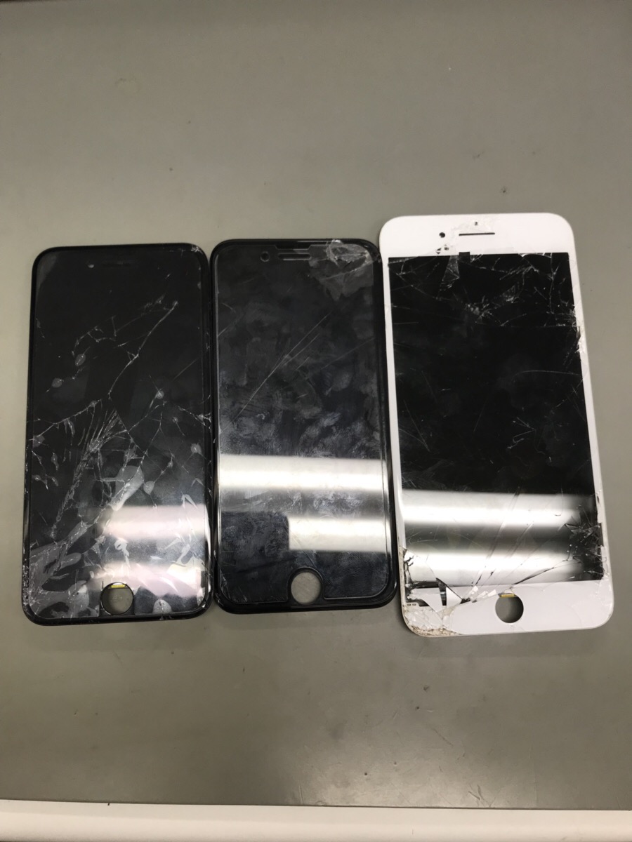 iPhoneの画面割れは是非当店へ！