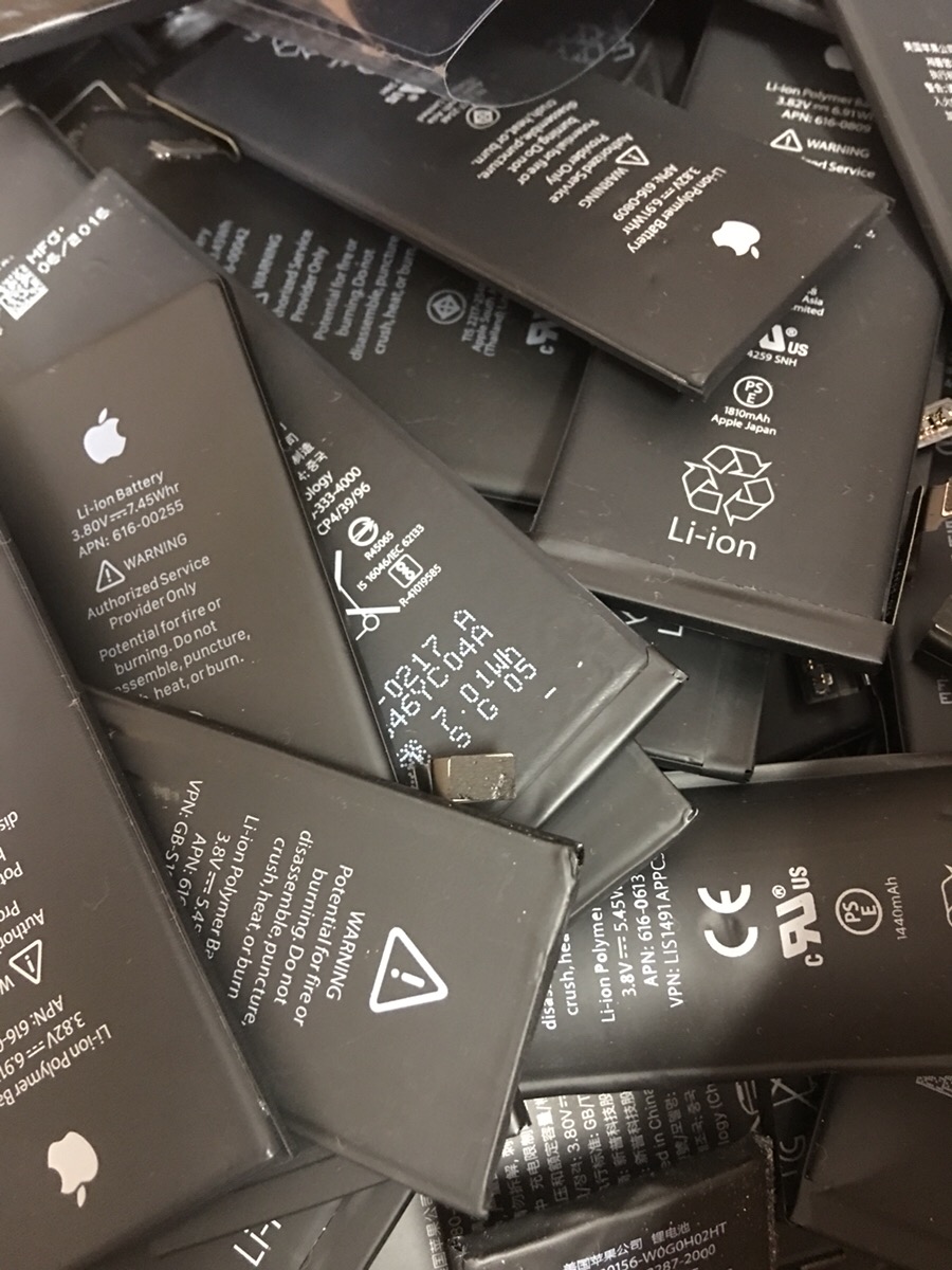 iPhoneのバッテリー交換なら八王子店にお任せ下さい！