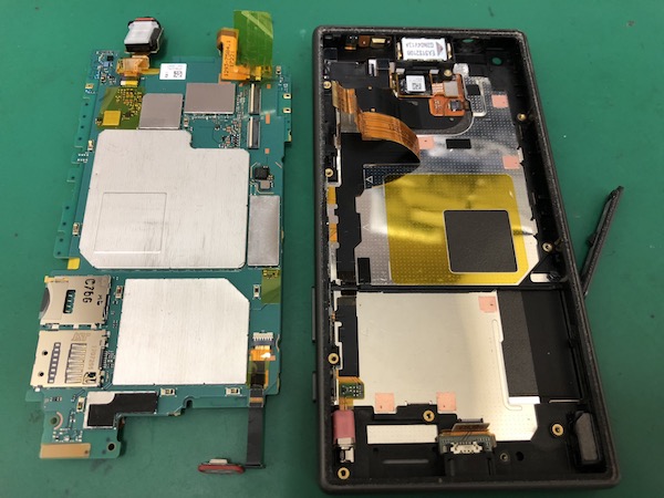 Xperia  画面割れ,タッチ切れについて