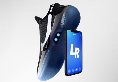 ナイキ、スマホ制御の自動調整バスケットシューズを発売