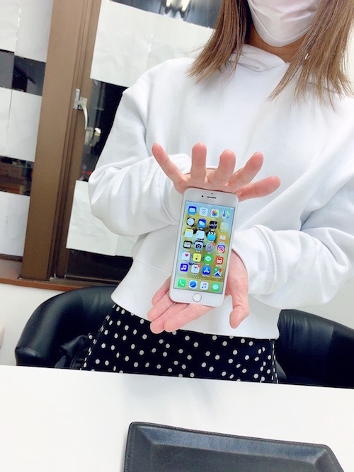浦和よりiPhone7画面割れ依頼があり「純正同等品」で修理しました。