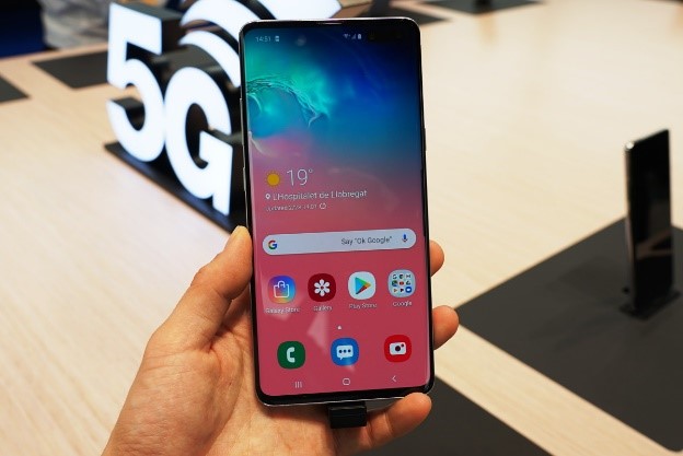 2019年発売？！　注目の最新スマホ　比較