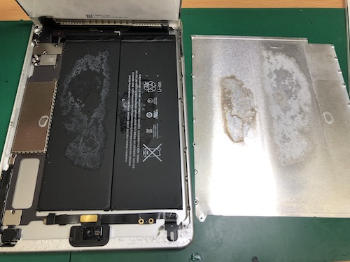 iPadmini2のバッテリー交換（水没後）