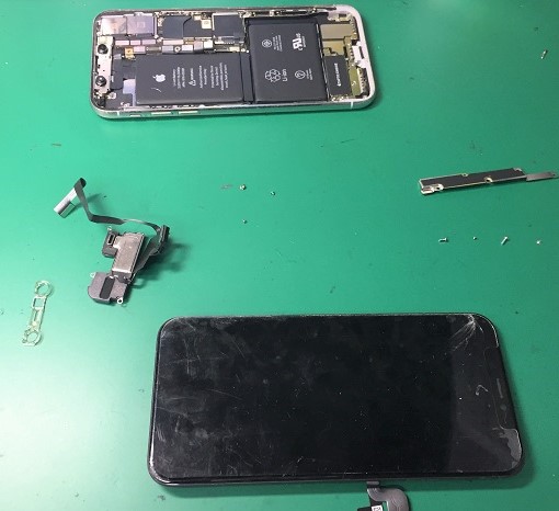 【作業時間25分】iPhoneⅩの画面割れ修理