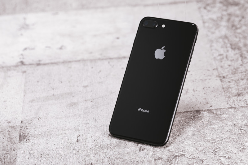 市川市堀之内からご来店！画面タッチ故障のiPhone8Plusを60分で修理！