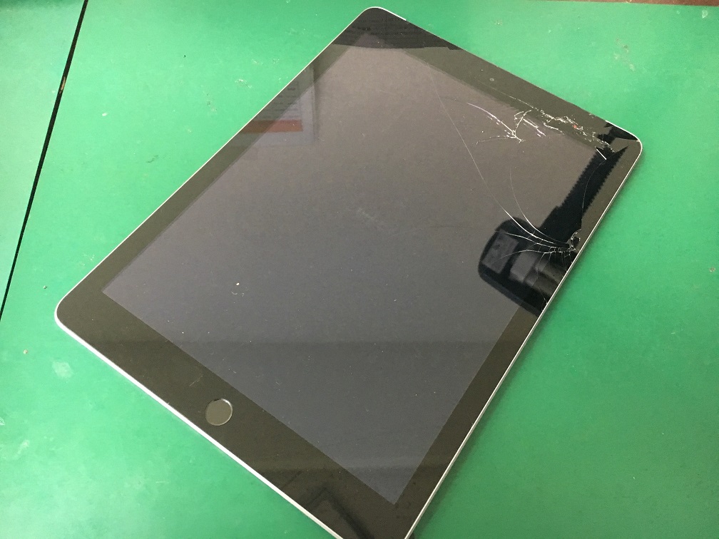 【修理紹介】iPad 第6世代 ガラス割れ
