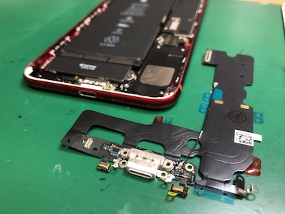iPhone7 ライトニングコネクタ交換修理【昭和区よりお越し】