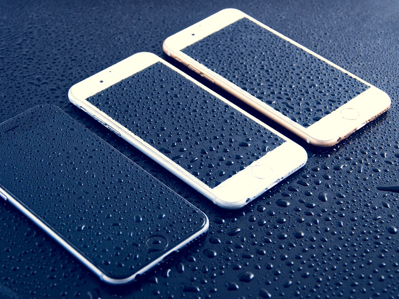 なぜ「防水」スマホが水濡れ故障をするのか？