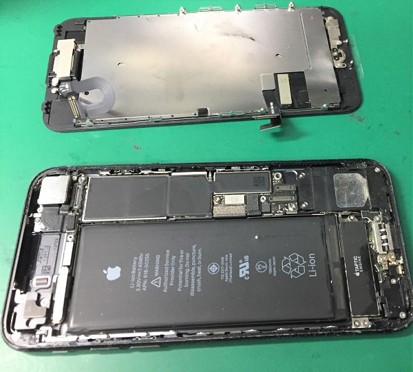 iPhoneの落とした」時の衝撃で不具合が起きる