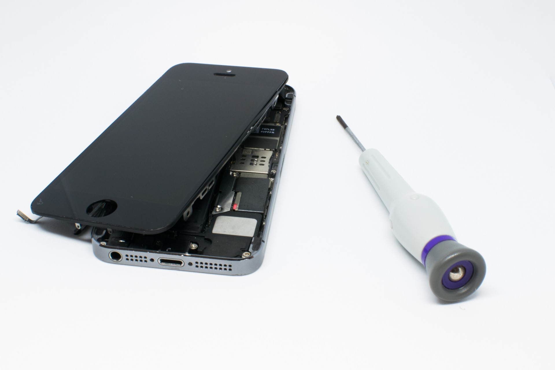 iPhoneの独立系修理事業者へAppleによる認定プログラムが開始
