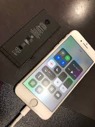 iPhone８のバッテリー交換！