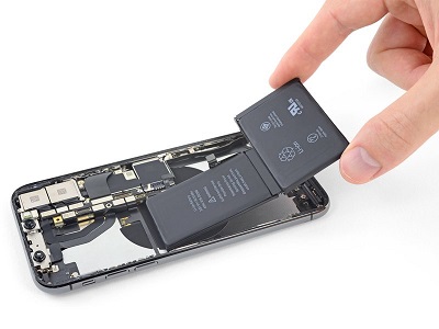 iPhoneXのバッテリー交換の手順