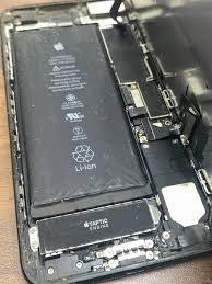 iPhone８のバッテリー交換！