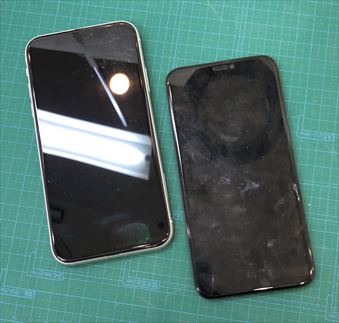 台東区からお越しのiPhoneXRガラス割れ・液晶不良のお客様