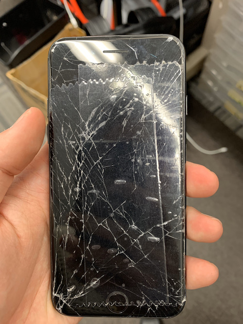 iPhone 7 画面交換行いました！