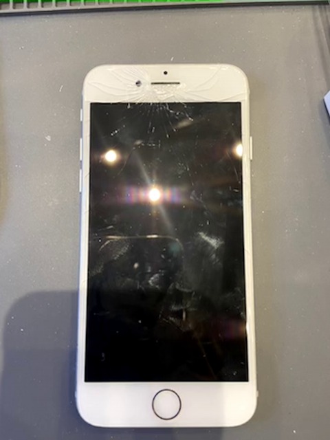 iPhone7の画面修理