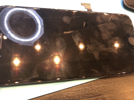 iPhone8Plusの画面修理
