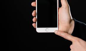 iPhone(アイフォン)のバッテリー交換って必要？交換の時期は？