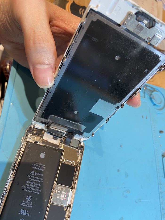 【即日修理】iPhone6Sのバッテリー交換