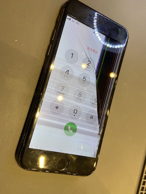 iPhone8の画面割れ修理します！
