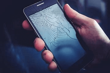 スマホの画面割れは放置して平気？