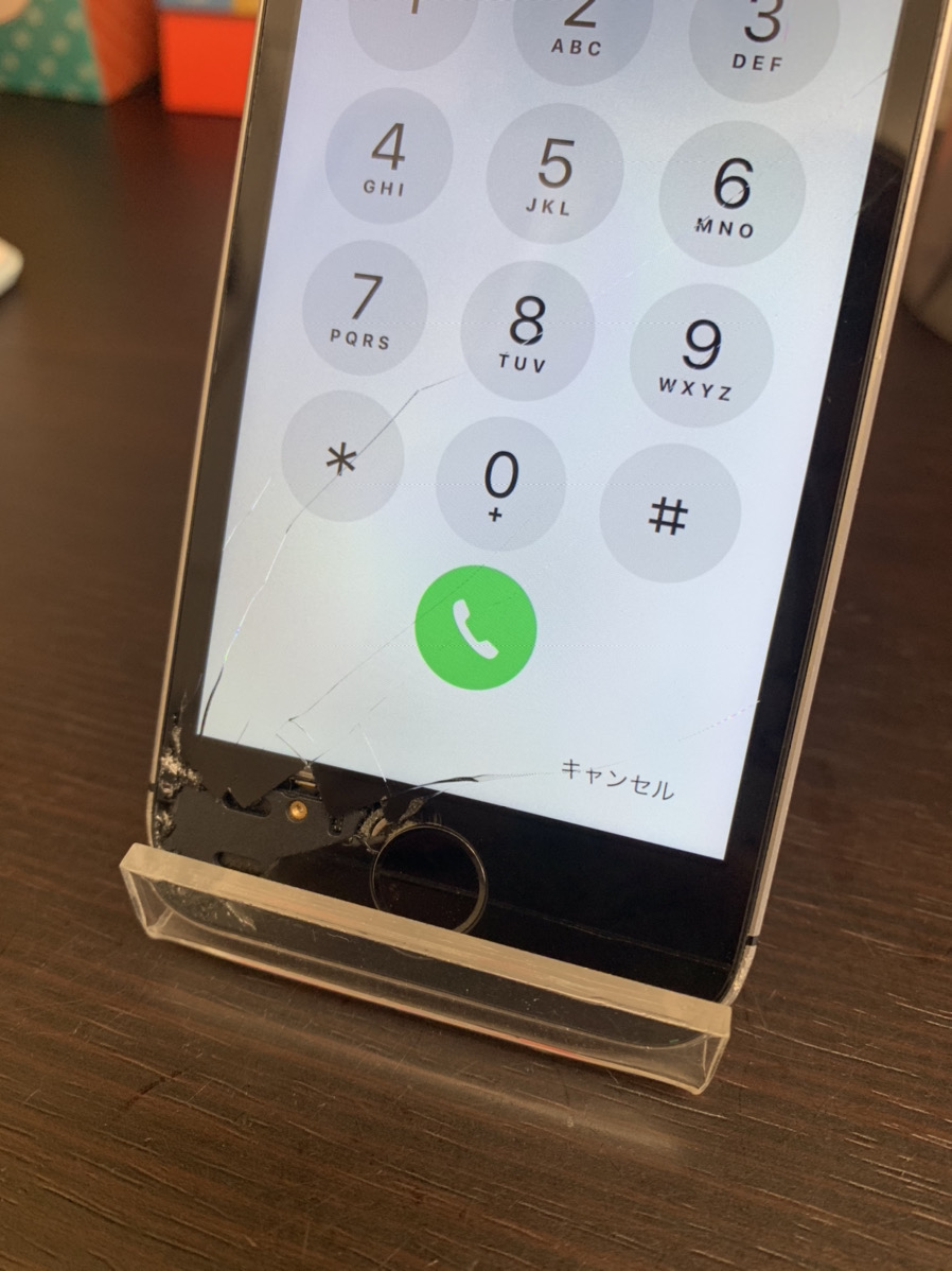 ガラスが剥がれてしまったSEの画面交換も即日！