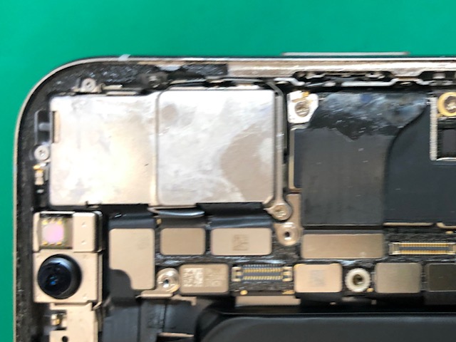 【大船】 iPhone XSの水没修理