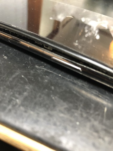 iPhoneX以降バッテリー交換始めました。