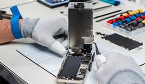 足立区よりお越しのiPhone7バッテリー交換のお客様
