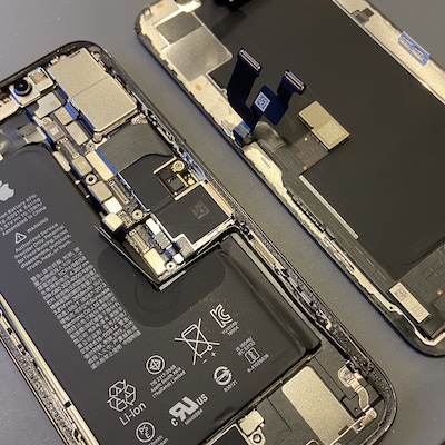 画面割れしてしまったiPhoneXS