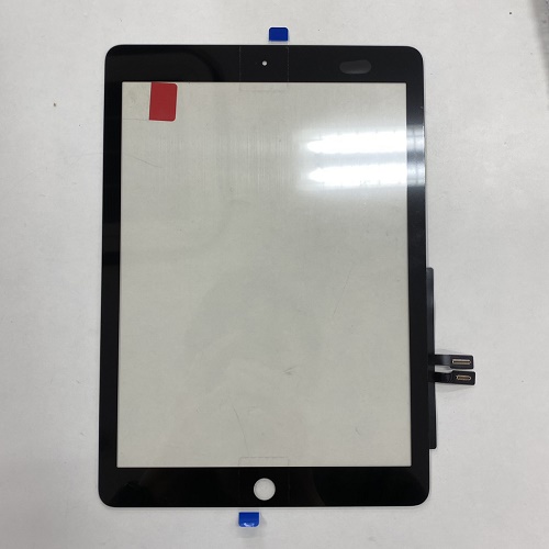 iPadの画面修理行っております。