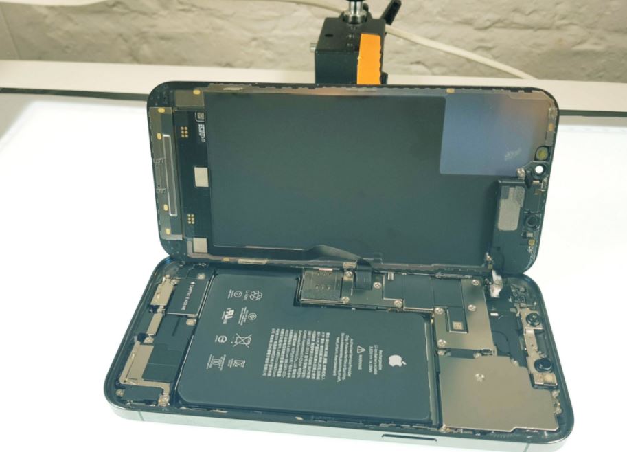 iPhone12mini / 12Pro MAXの分解動画が公開！