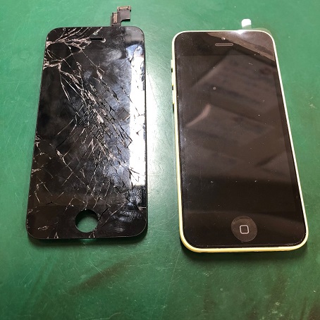 iPhone5c画面修理