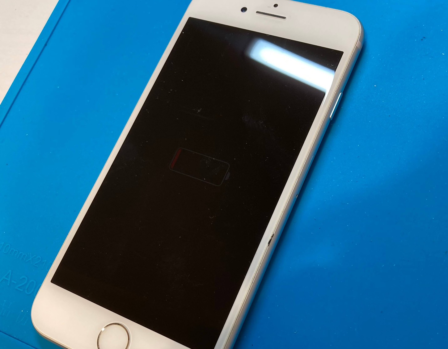 【iPhone８】★充電口のコネクタの交換★