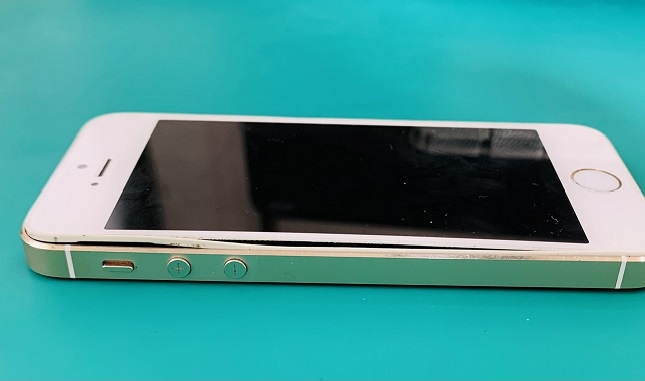 【鎌倉】 iPhone 5Sのバッテリー交換