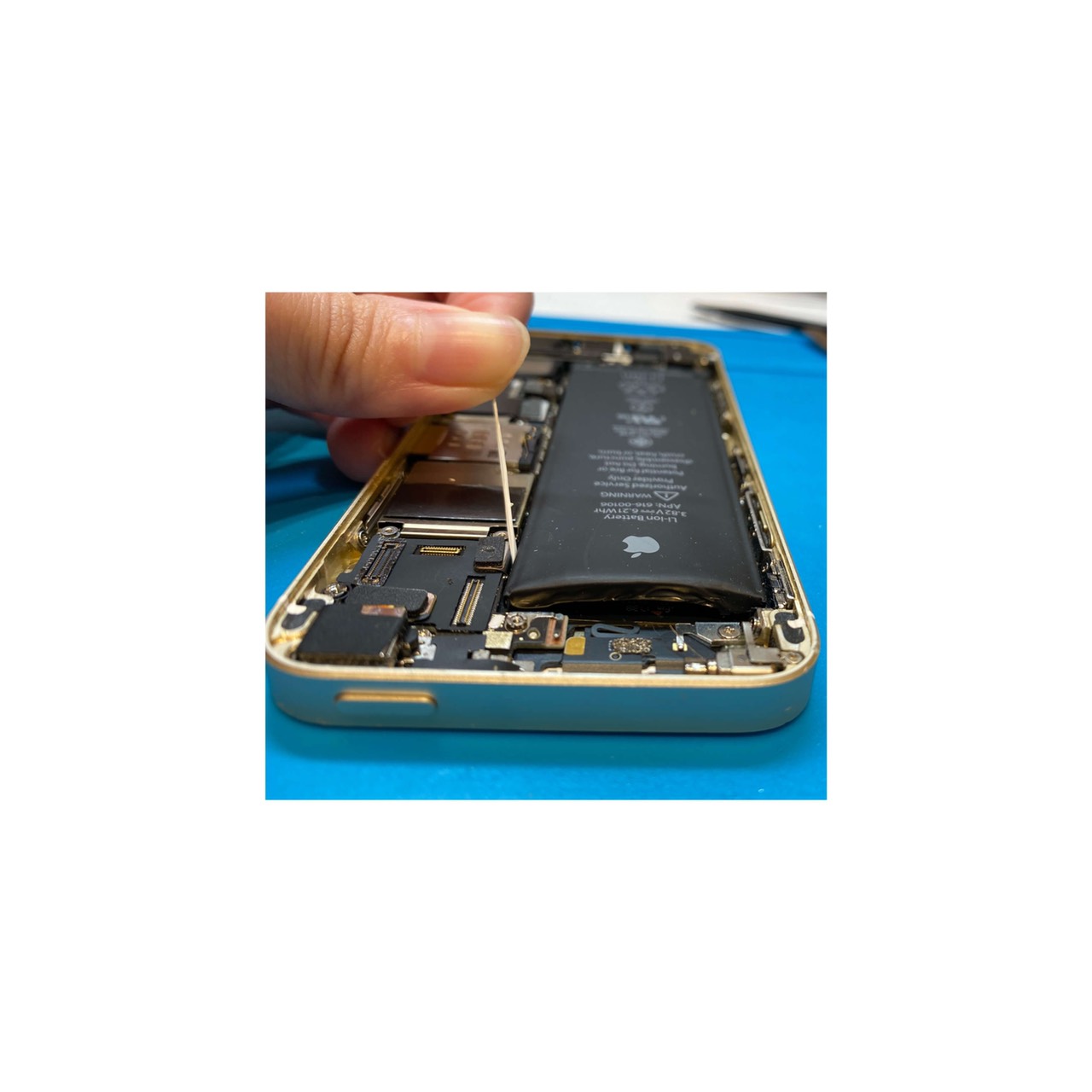 【iPhone SE】充電がピンチ！？バッテリー交換で復活☆