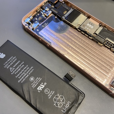 iPhoneSE バッテリー交換